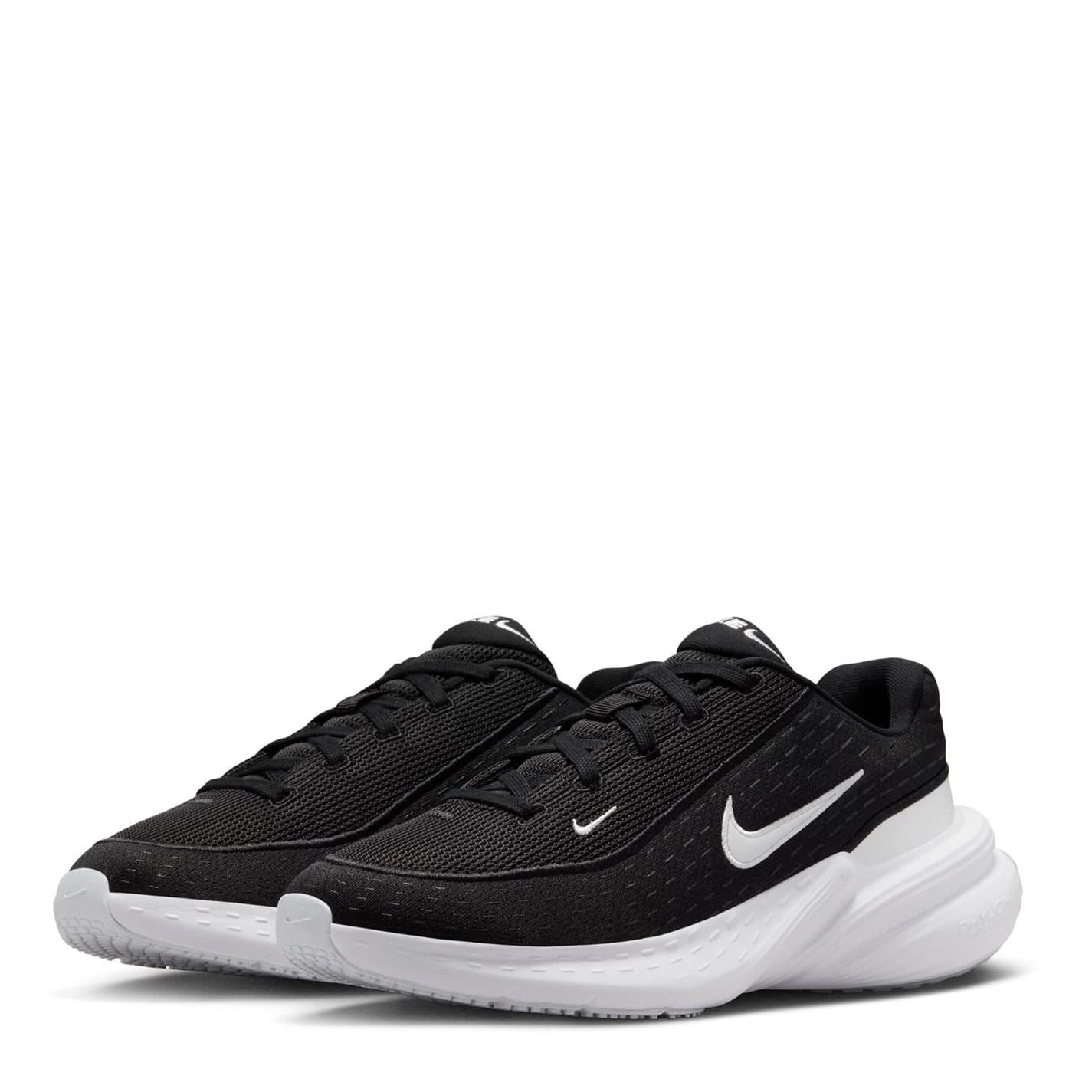 Nike Uplift Low Top Sneakers