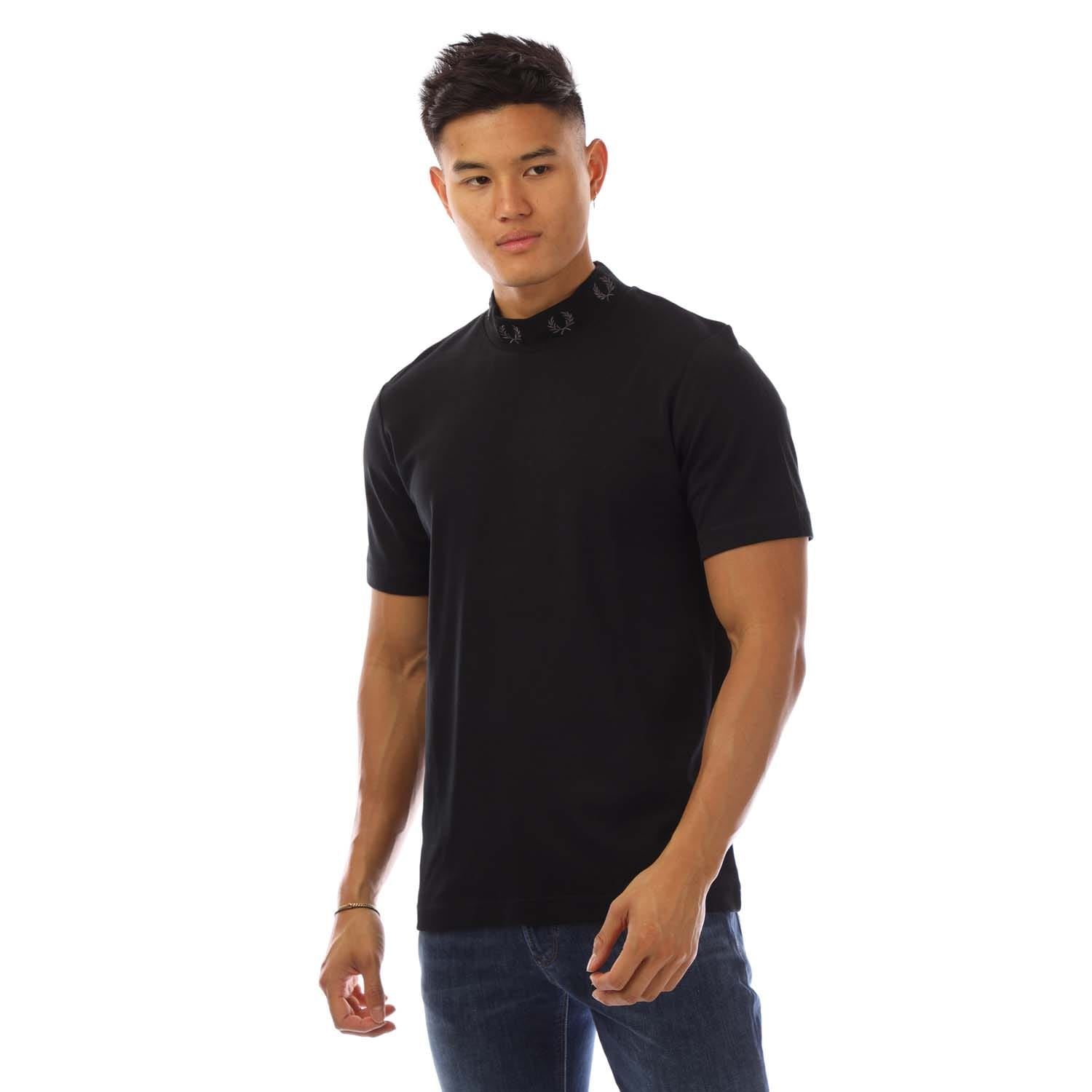 Fred Perry Laurel Wreath High Neck T-Shirt