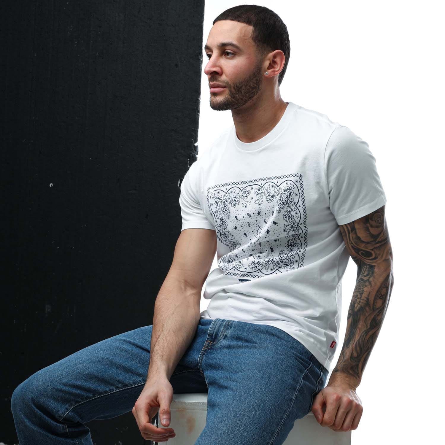 Levis Bandana Graphic Crewneck T-Shirt