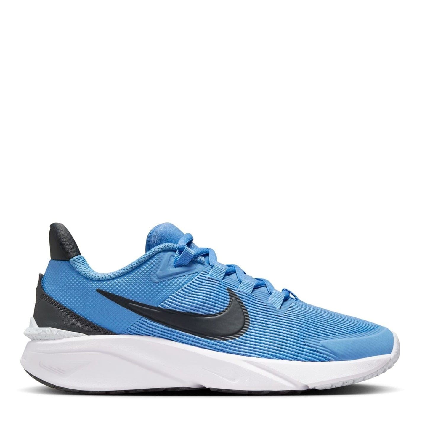 Nike Star Runner 4 Low Top Sneakers