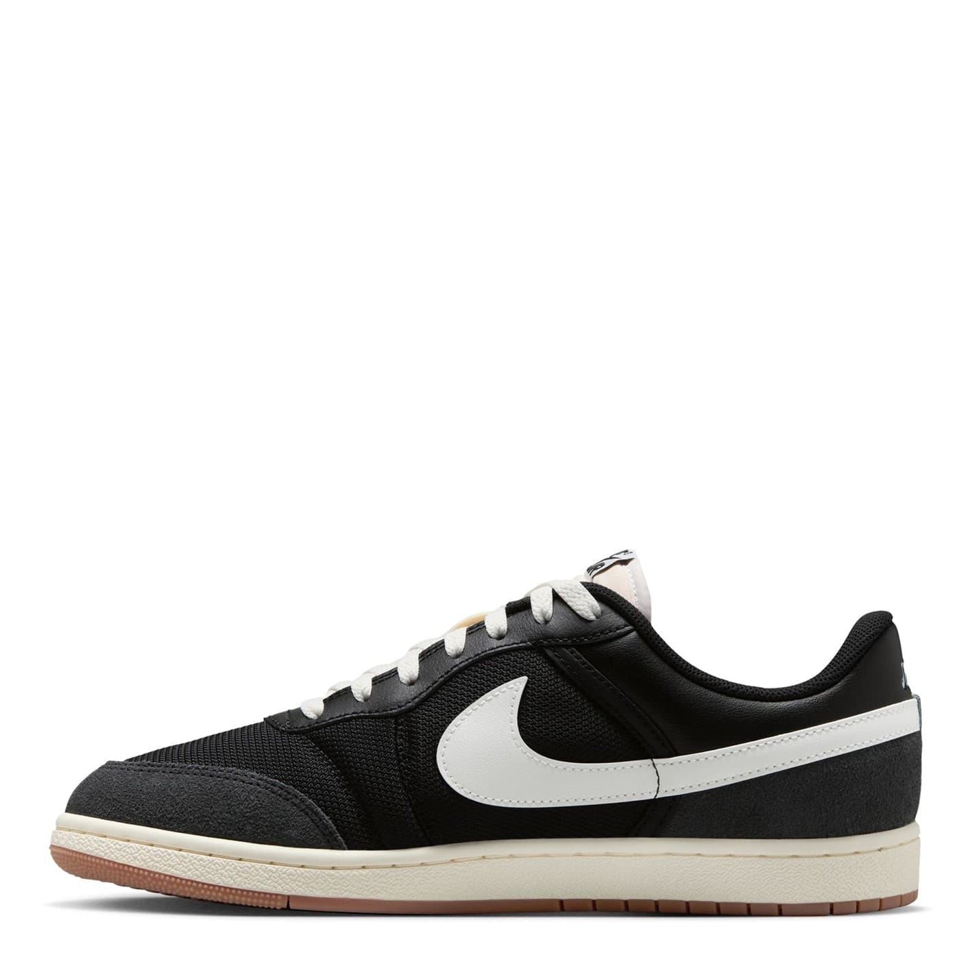 Air Jordan Skyline Sn62 Lace-Up Low Top Sneakers