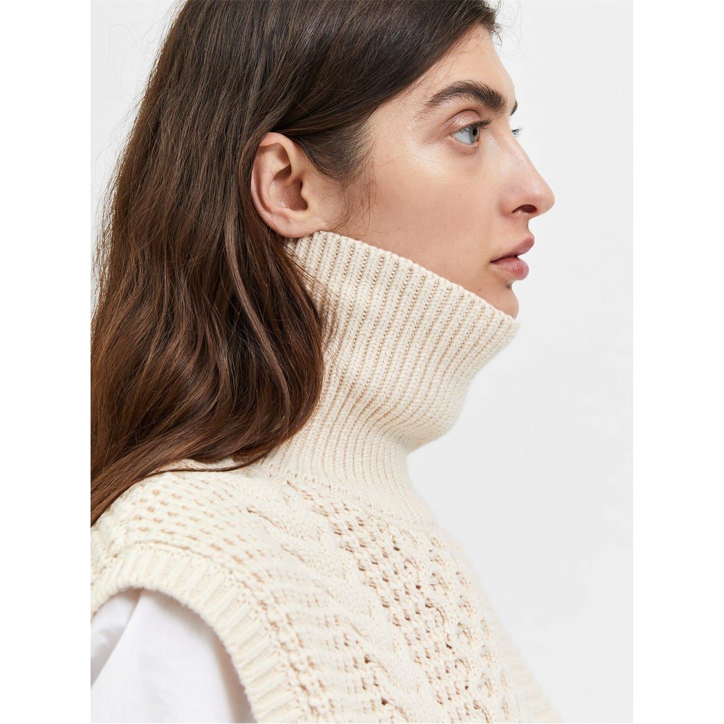 Selected Femme Turtleneck Sleeveless Relaxed Fit Sweater