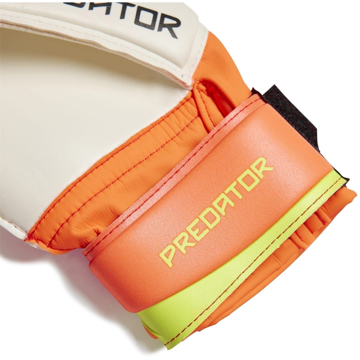 adidas Predator Match Fingersave Goalkeeper Gloves Juniors