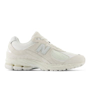 New Balance 2002R Trainers