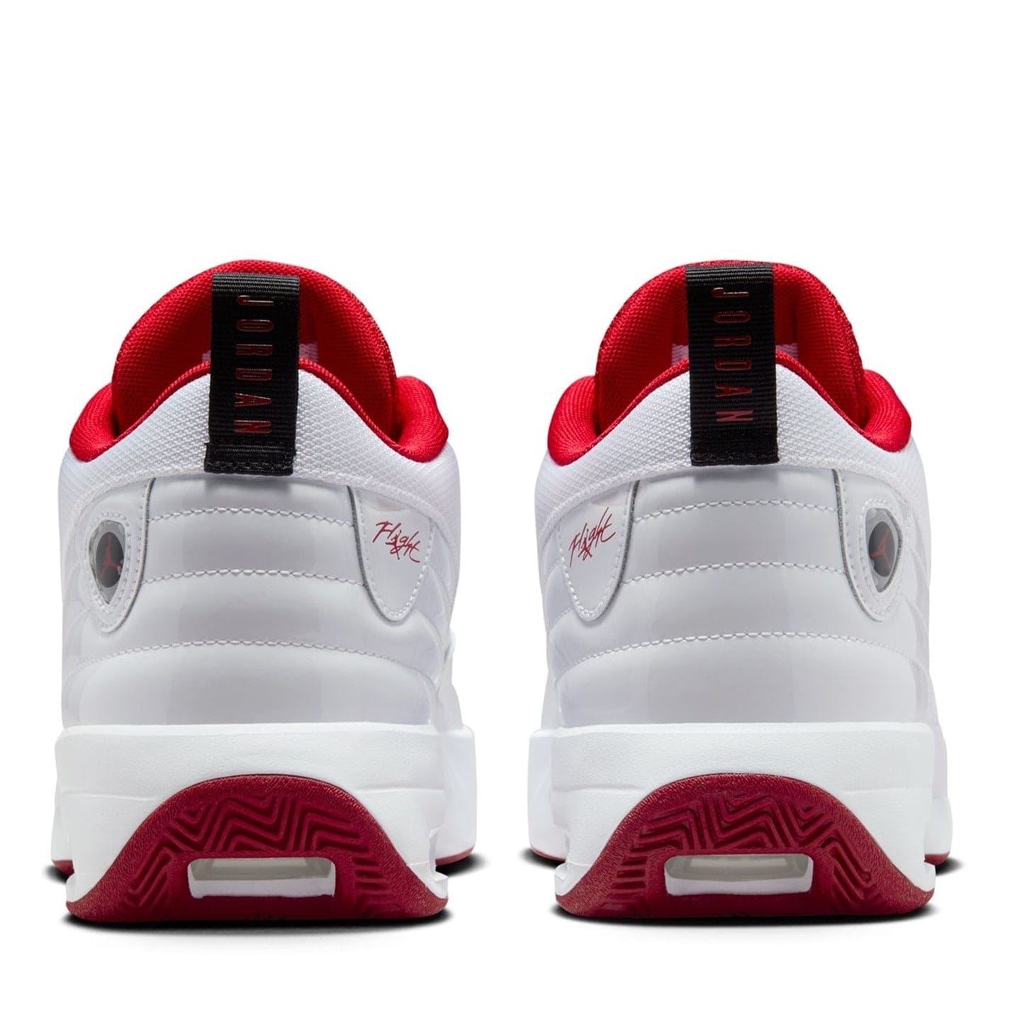 Air Jordan Max Aura Low Top Sneakers