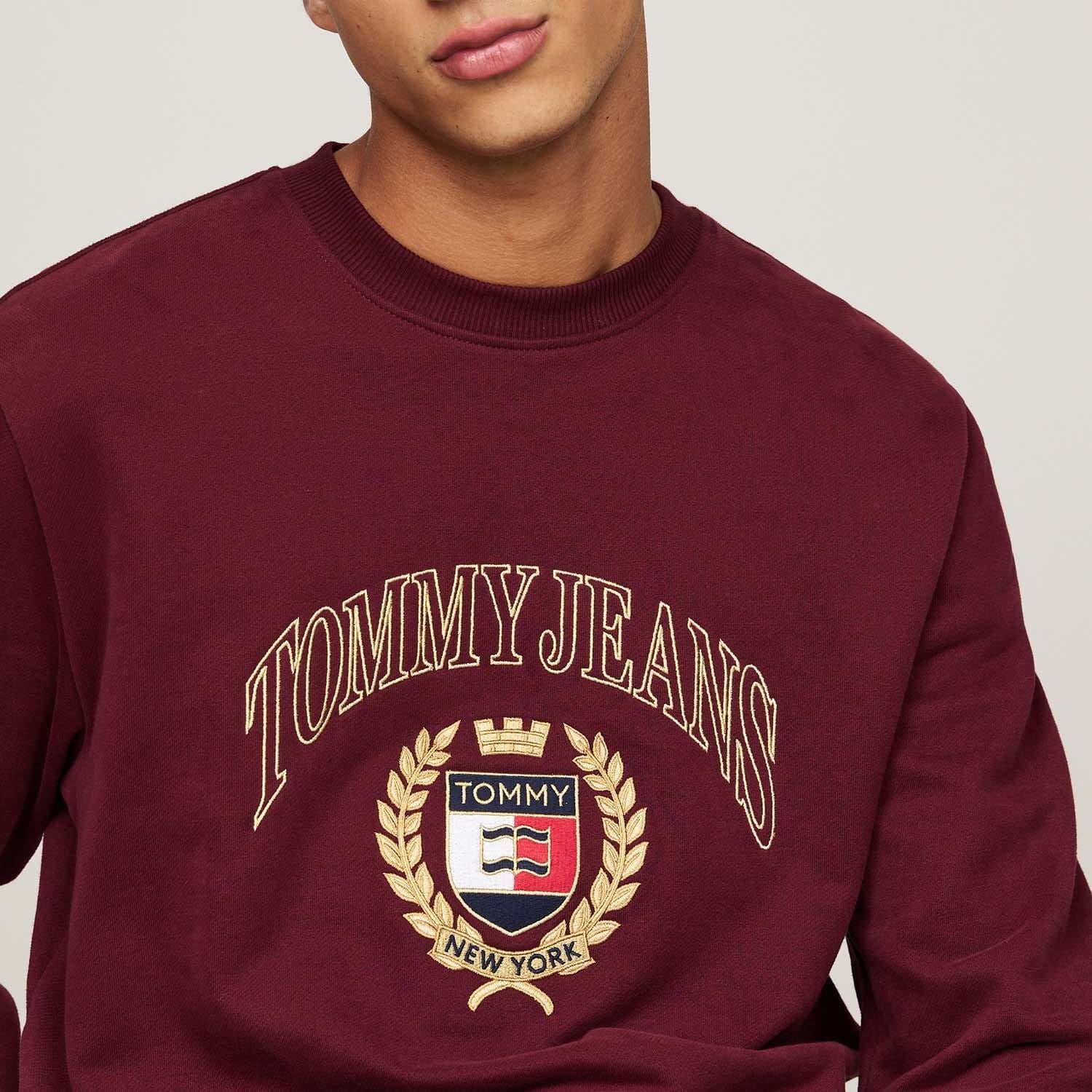 Tommy Hilfiger Logo Embroidery Crewneck Sweatshirt