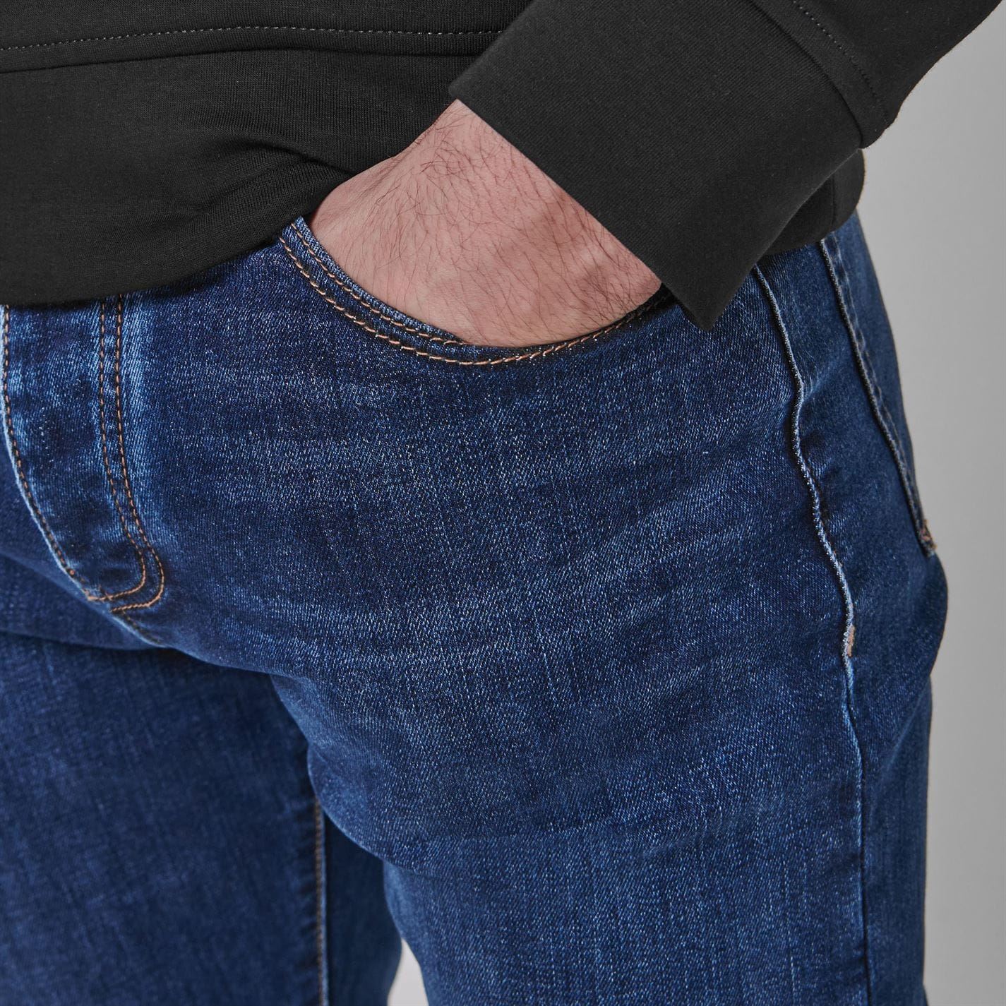 Emporio Armani EA7 J21 Regular Fit Jeans