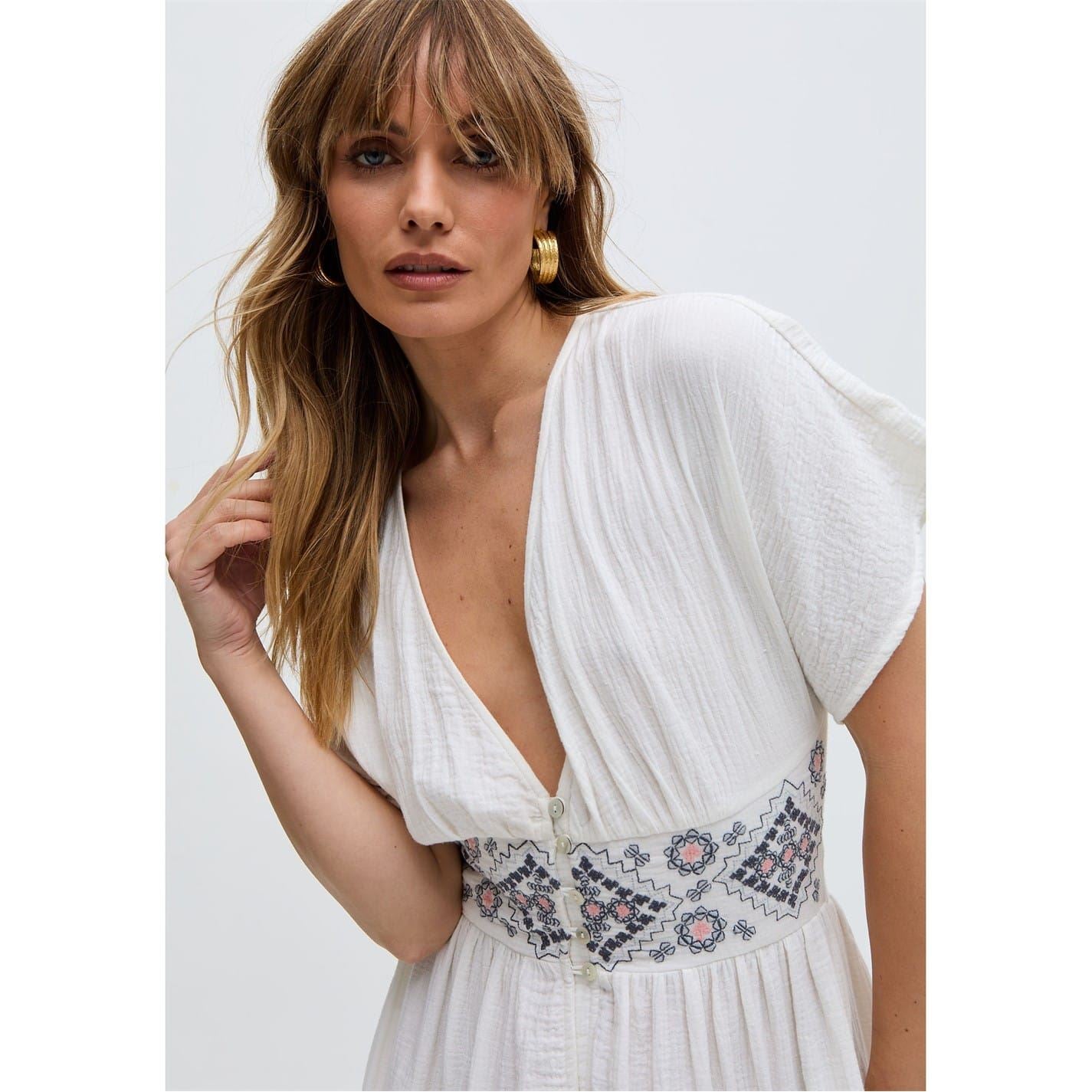 Raffya Ann Button Down Embroidery Maxi Dress In White
