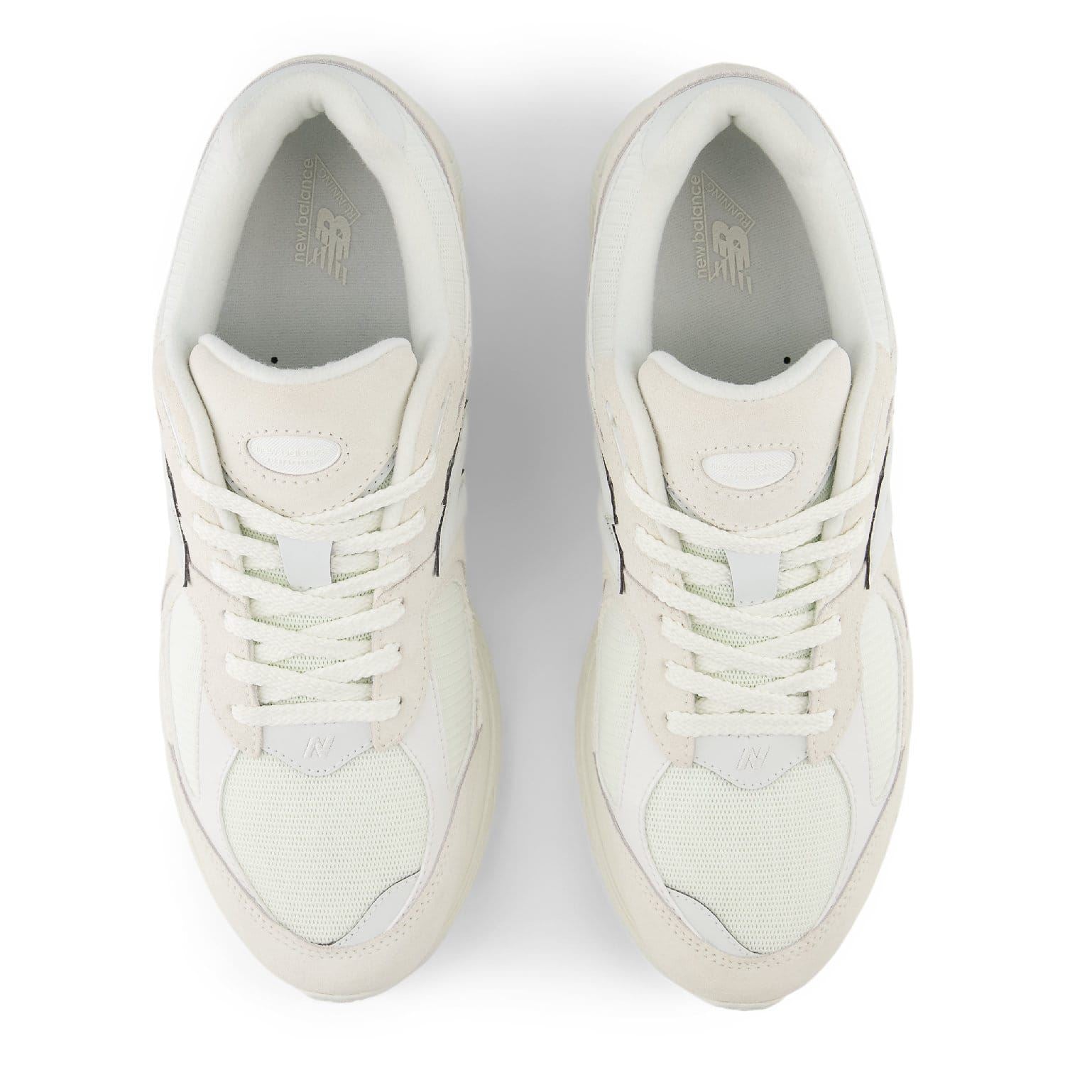 New Balance 2002R Trainers