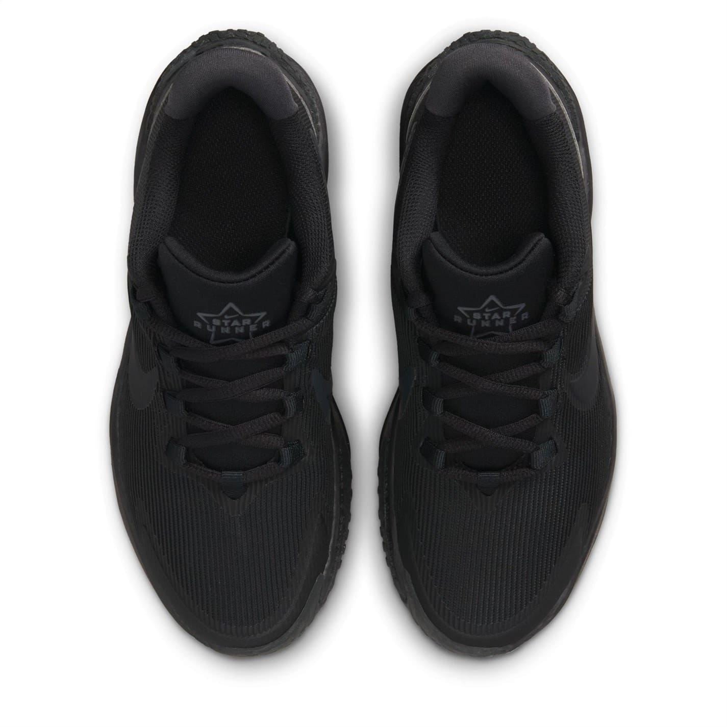 Nike Star Runner 4 Low Top Sneakers