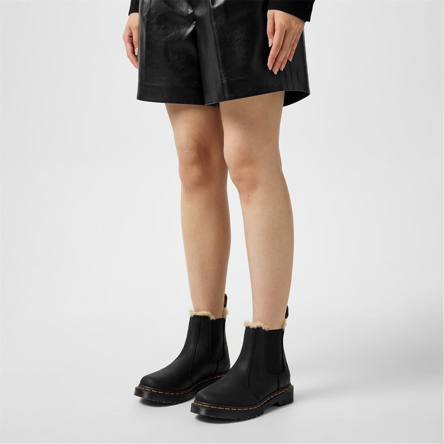 Dr Martens 2976 Leonore Fur Lined Chelsea Boot