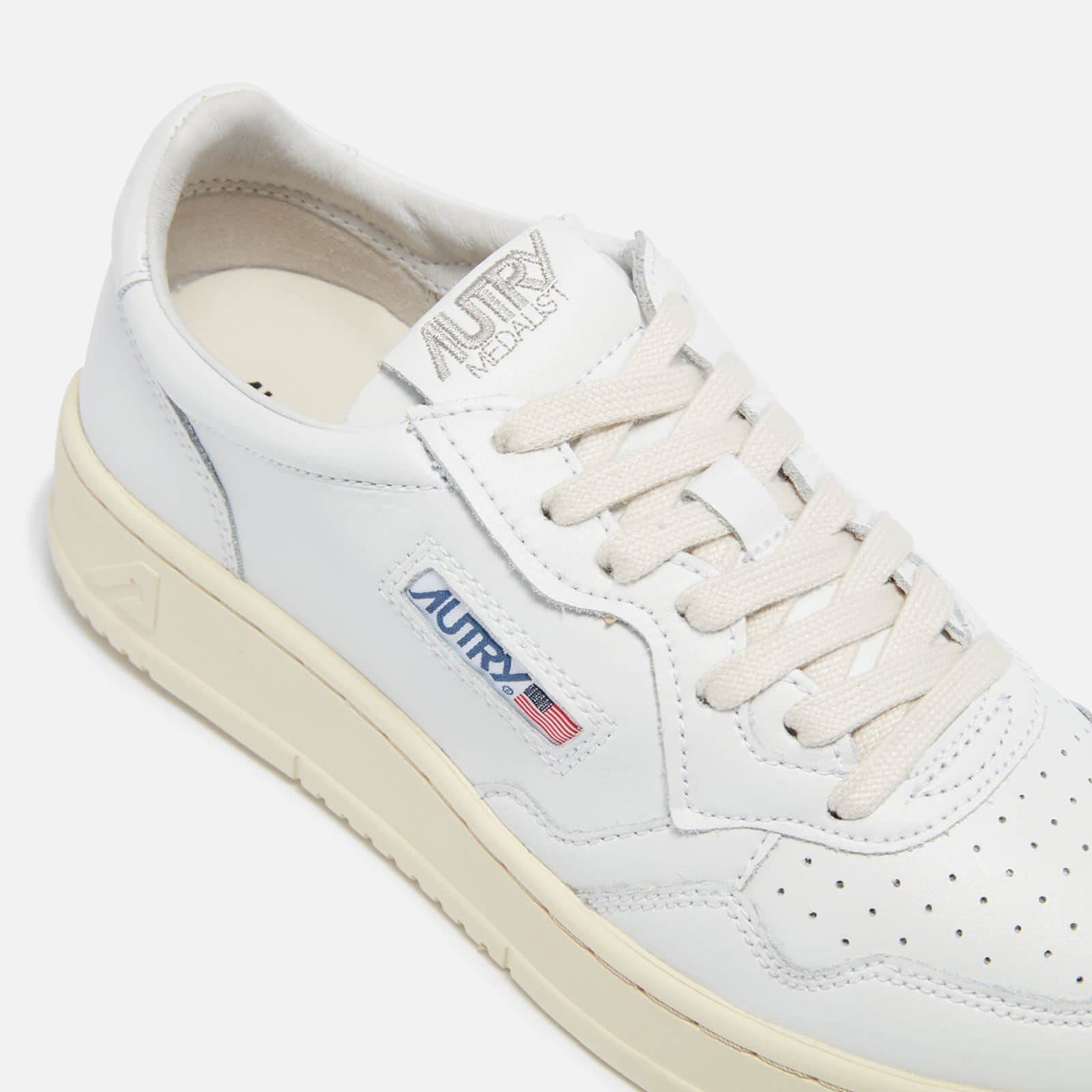 Autry Medalist Leather Court Trainers