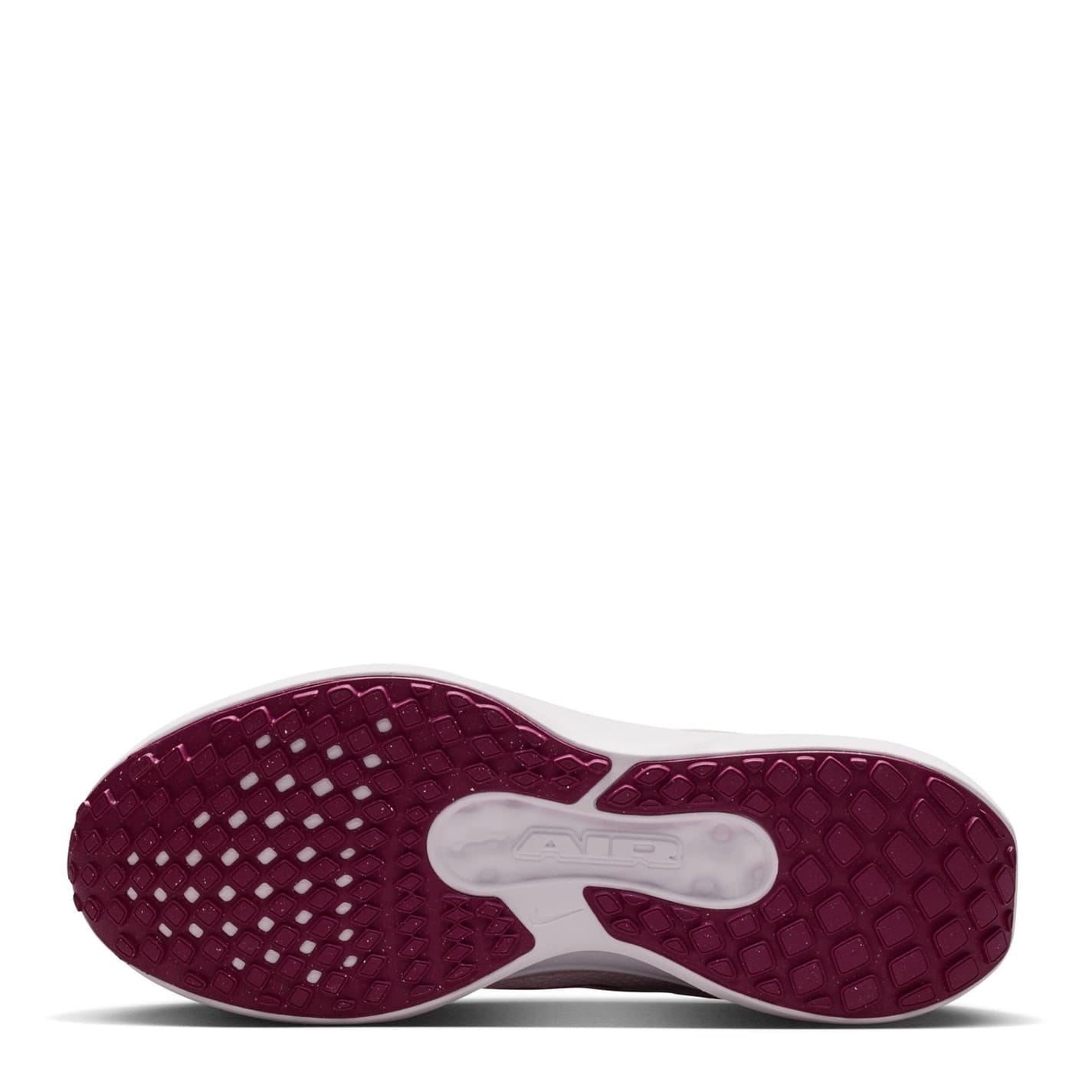 Nike Womens 11 Road Running Shoes