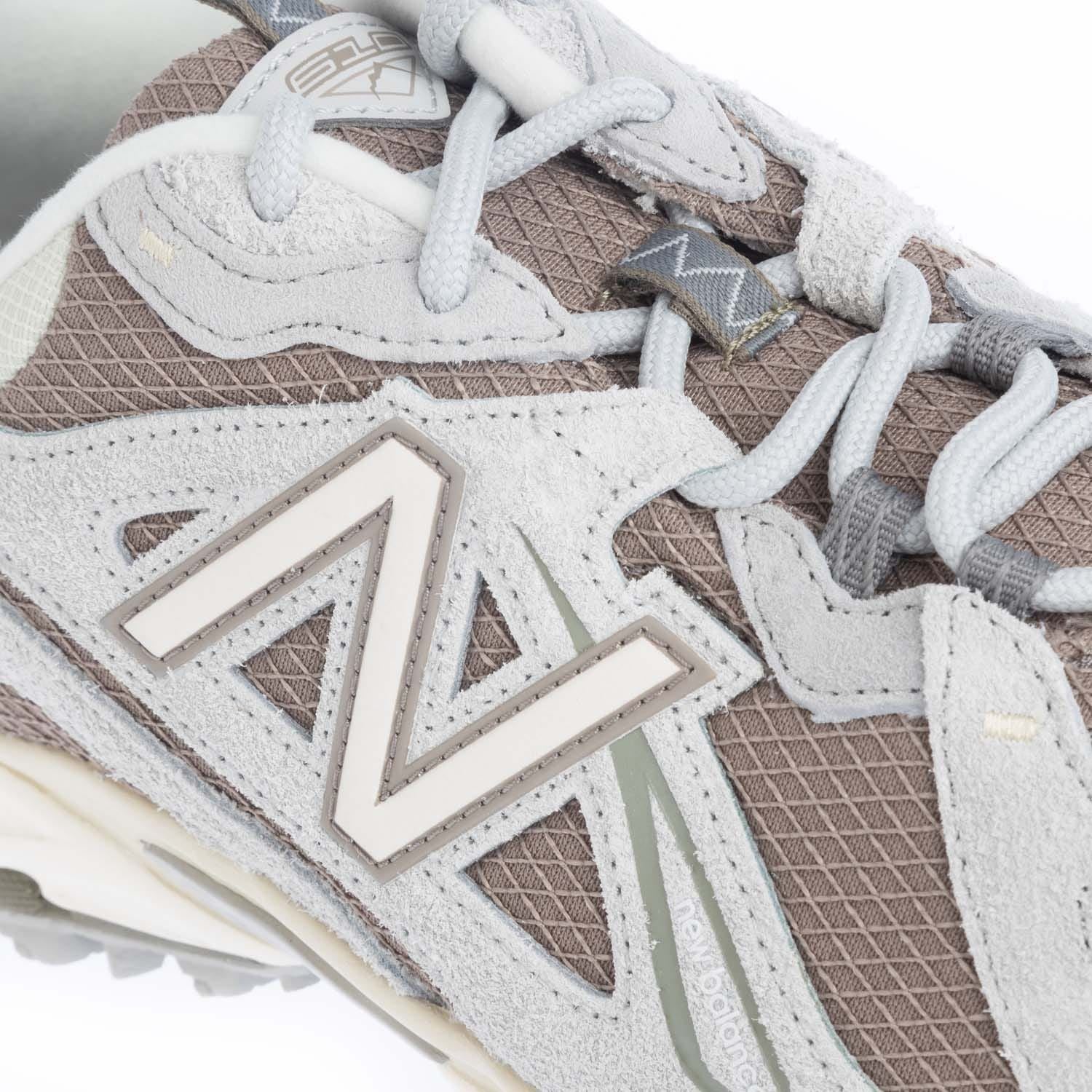 New Balance 610 V1 Trainers