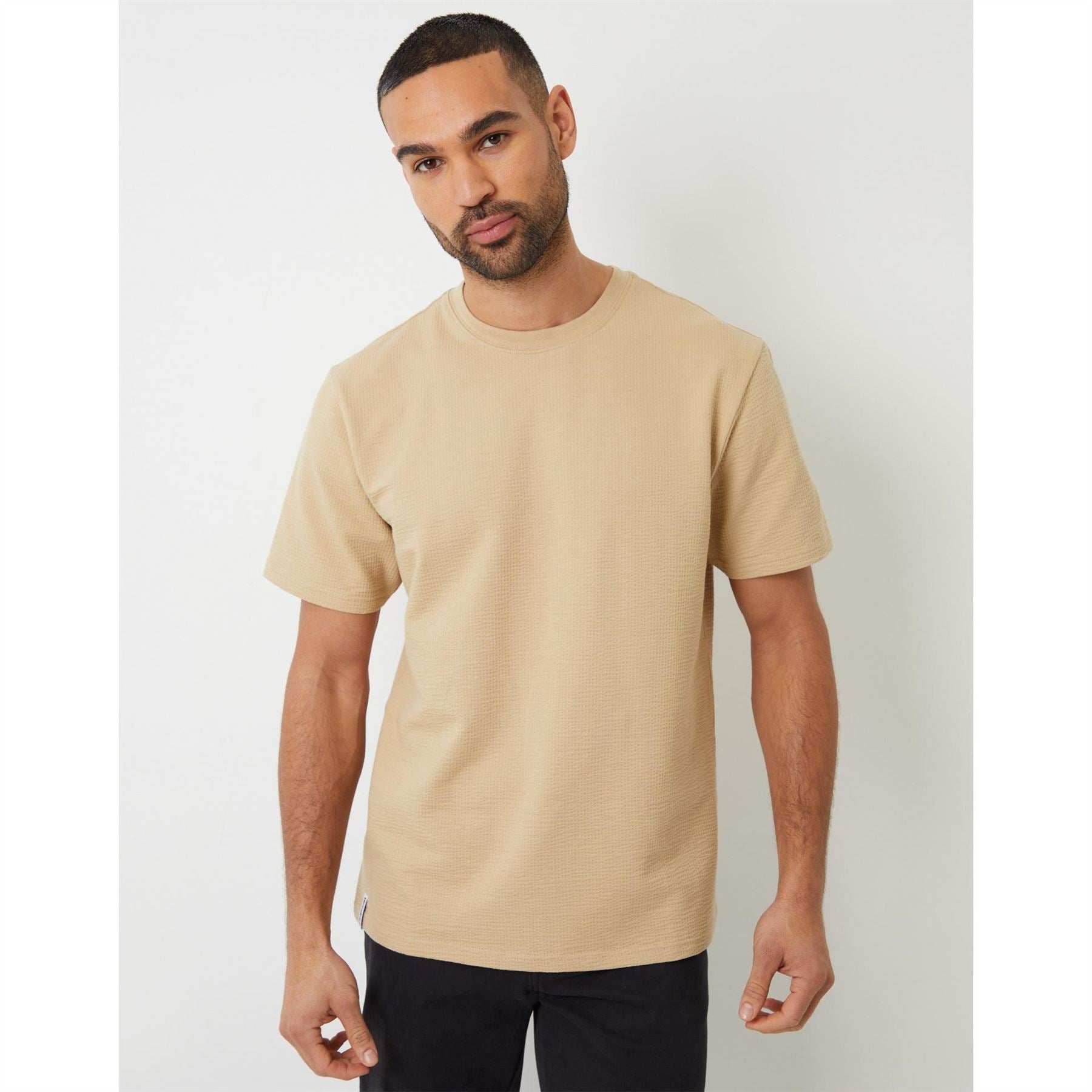 Threadbare Tee Wese