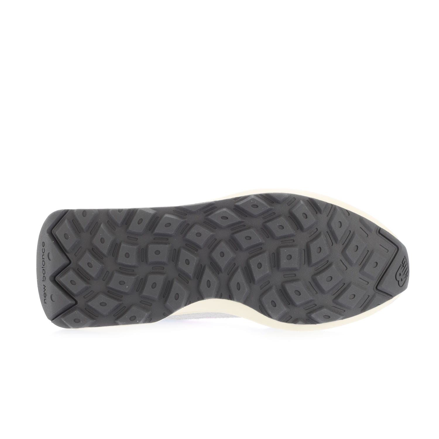 New Balance 370 Trainers