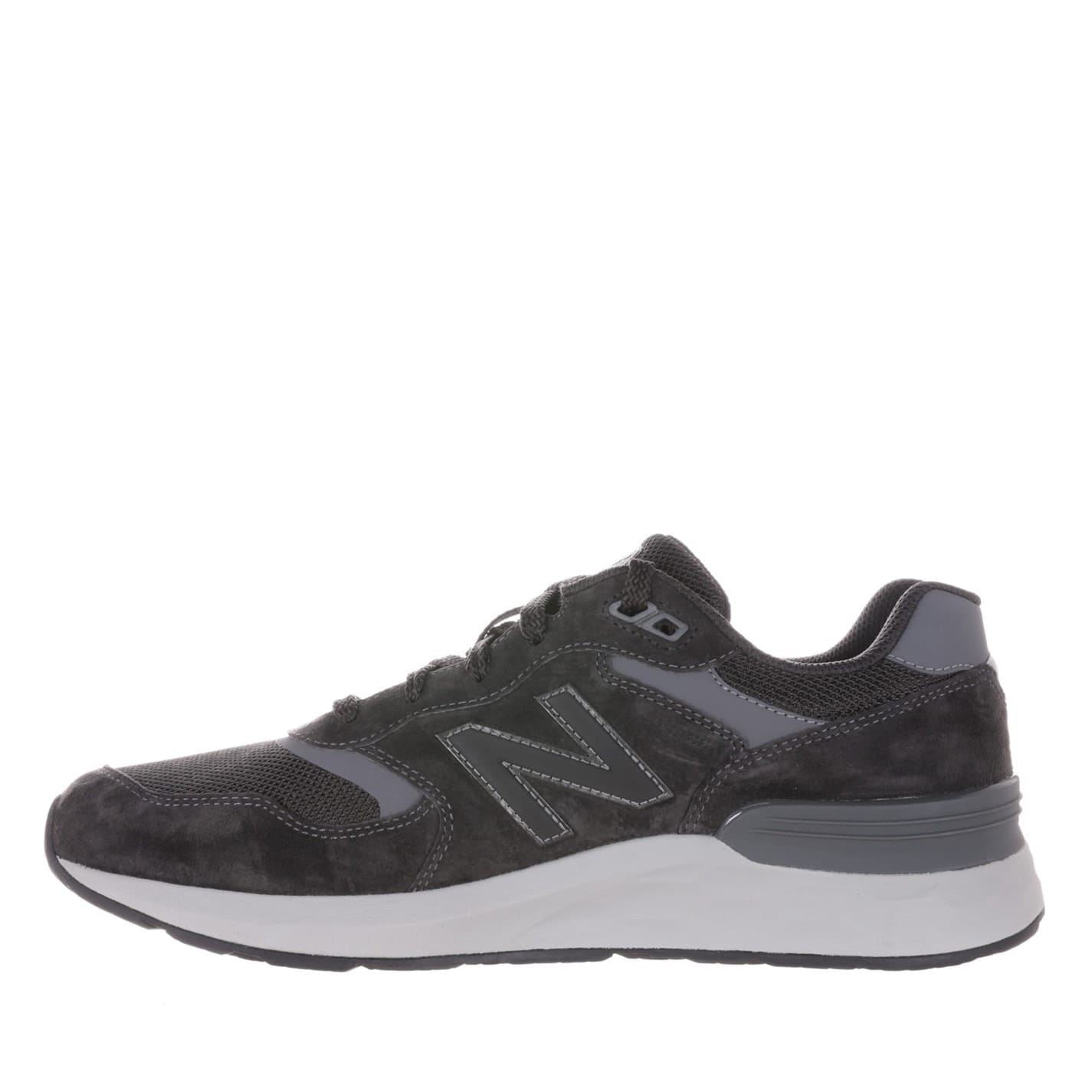New Balance Round Toe Low Top Sneakers