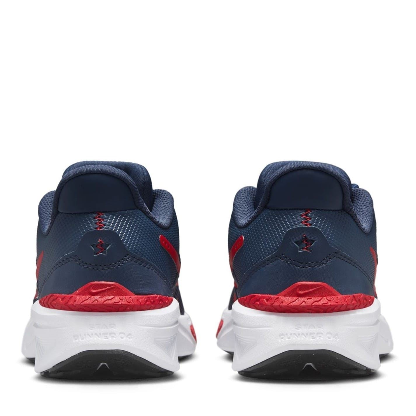 Nike Star Runner 4 Low Top Sneakers