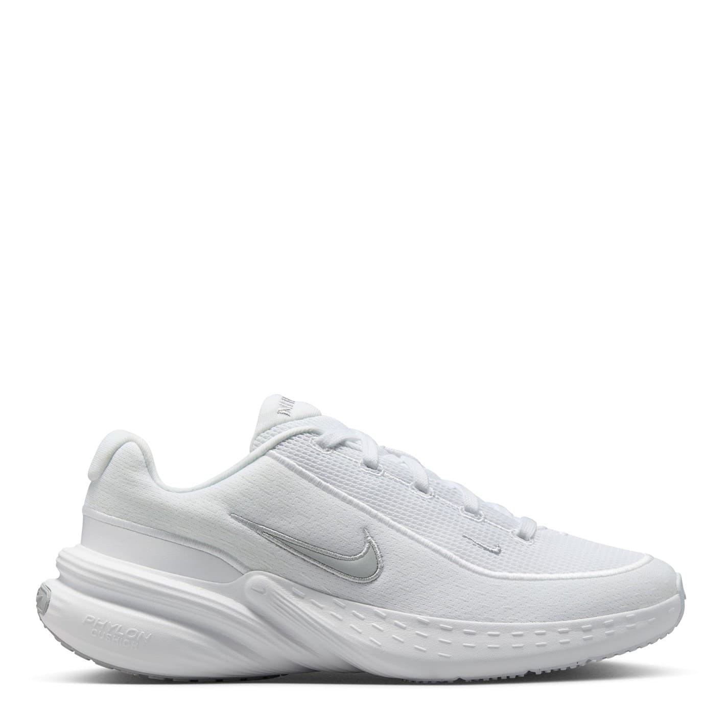 Nike Uplift Low Top Sneakers