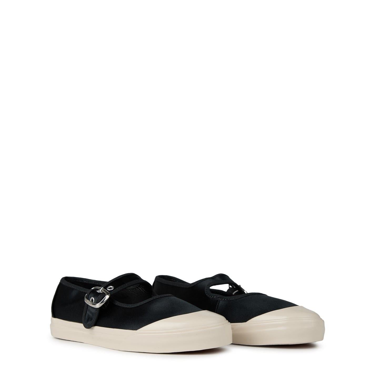 Vans Mary Jane Round Toe Flat Mary Janes