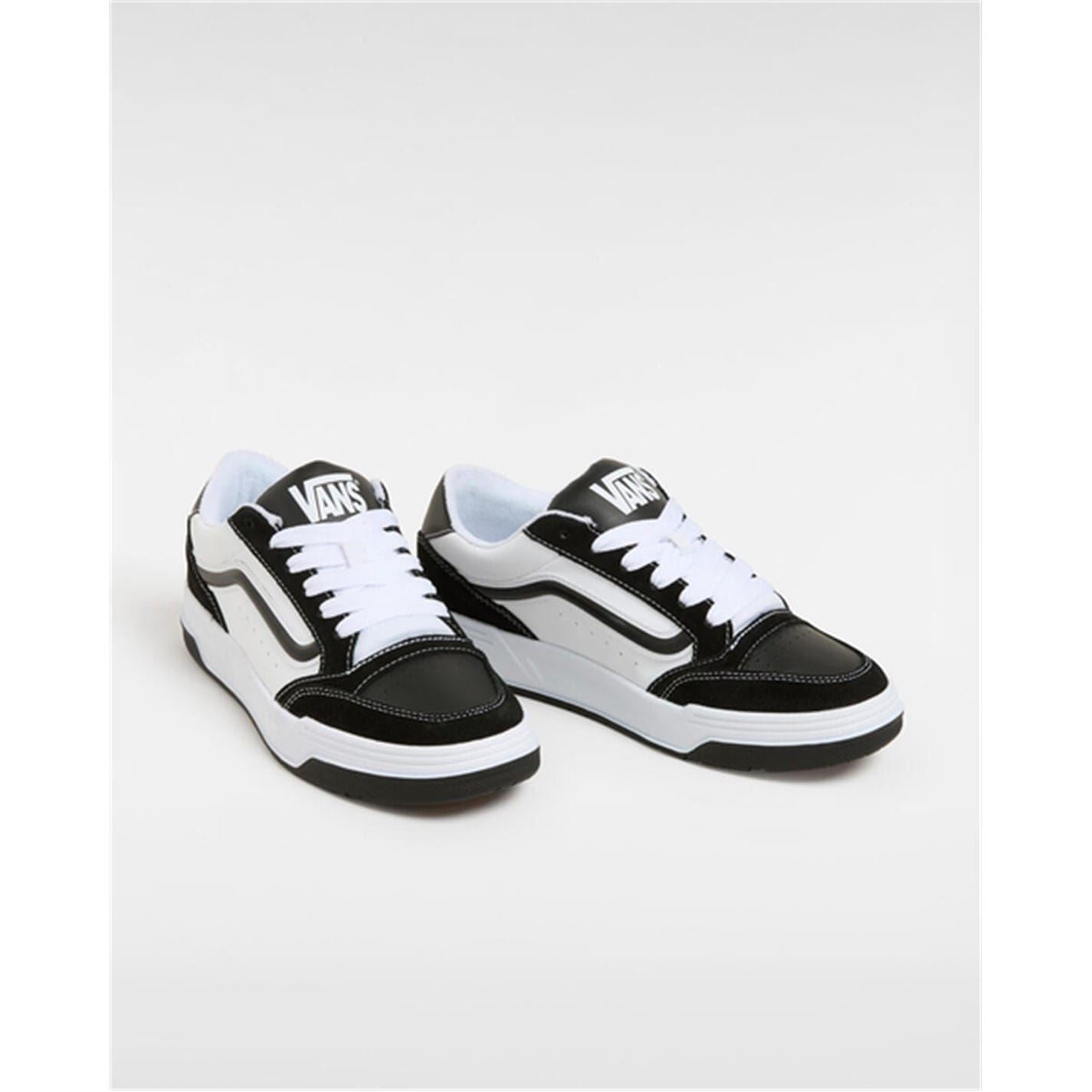 Vans Low Top Round Toe Flat Heel Sneakers