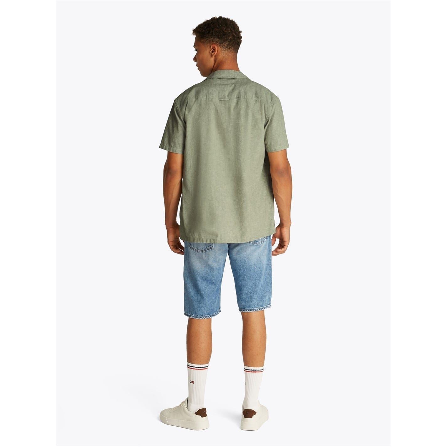 Tommy Jeans Collared Neck Short Sleeve Regular Fit Shirt